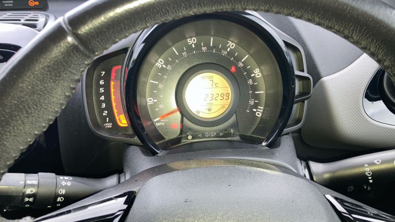 Peugeot 108 1.0 72 Allure 5dr Petrol Hatchback